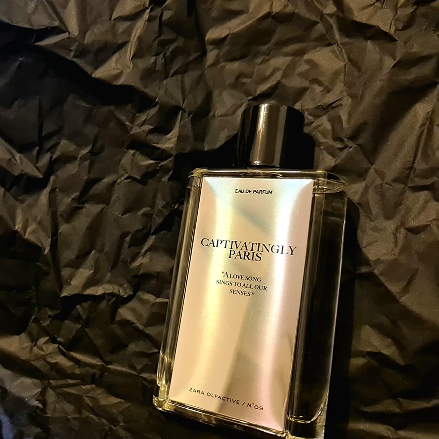 Captivatingly Paris EDP for Women | Luxurious Floral Fruity