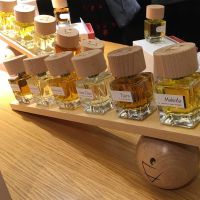 Les Larmes D Aden Eau de Parfum Women and Men Parfumeurs Du Monde