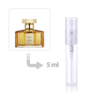 عطر Skin on Skin الذي صُنع خصيصًا للنساء والرجال من لارتيزان بارفمور