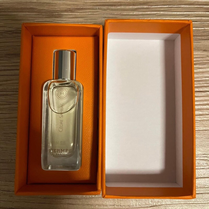 Hermessence Cedre Sambac Eau de Toilette for Women and Men perfume fragrance Riah