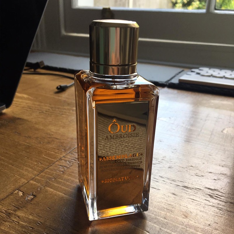 Oud Ambroisie Eau de Parfum for Women and Men perfume & fragrance