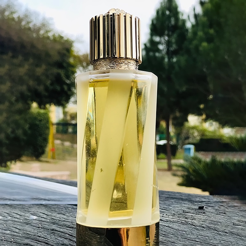 Jasmin au Soleil Eau de Parfum for Women and Men perfume \u0026 fragrance - Riah