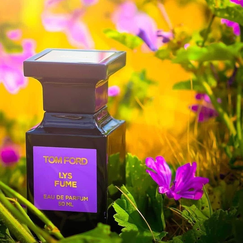 Lys Fume Eau de Parfum for Women and Men perfume & fragrance - Riah