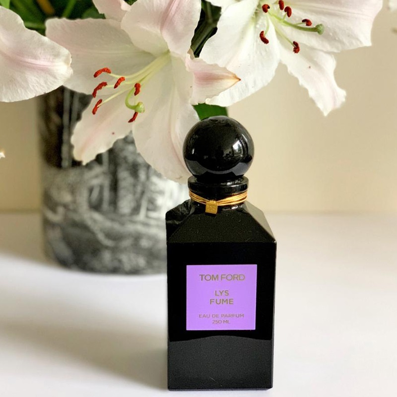 TOM FORD LYS FUME リス　フューム　廃盤　レア TOM FORD LYS FUME リス フューム 廃盤 レア TOM FORD LYS FUME トム