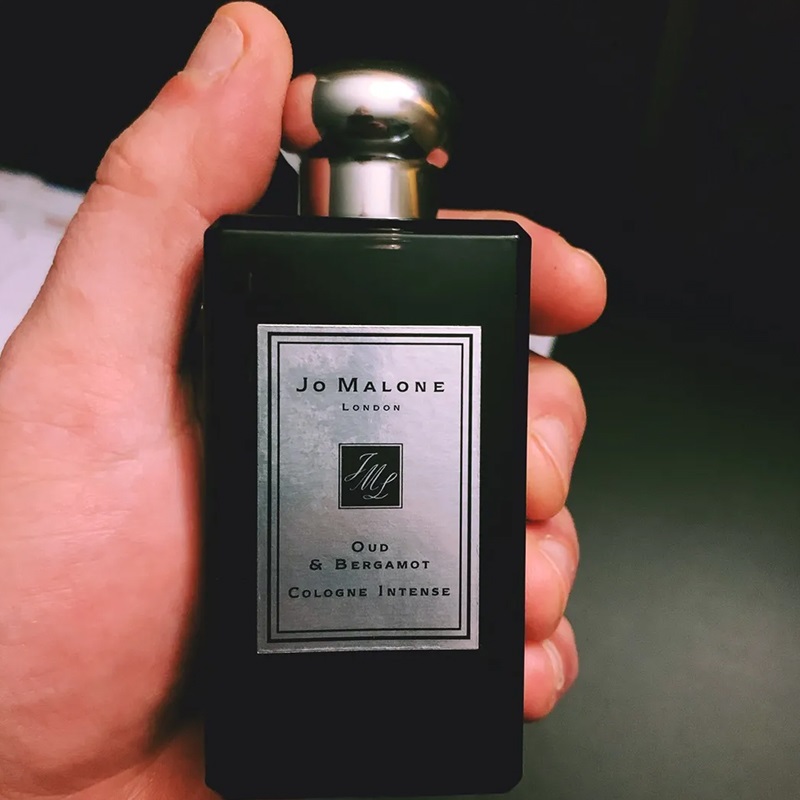 Oud & Bergamot Eau de Cologne Intense for Women and Men perfume