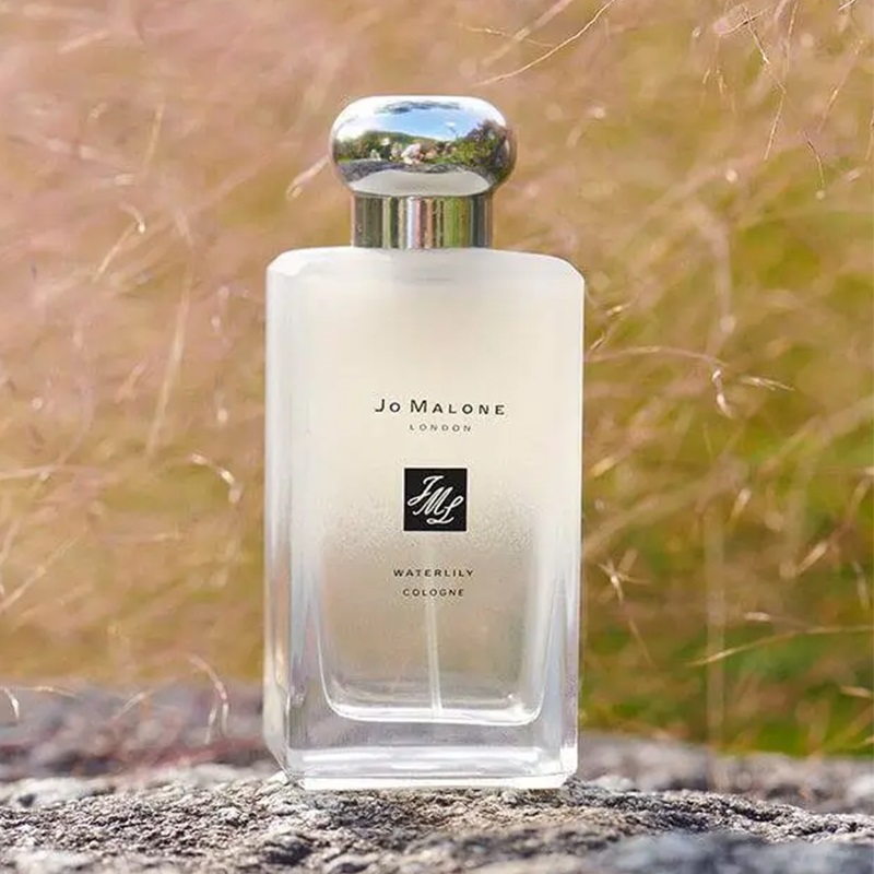 Waterlily Eau de Cologne for Women and Men perfume & fragrance - Riah