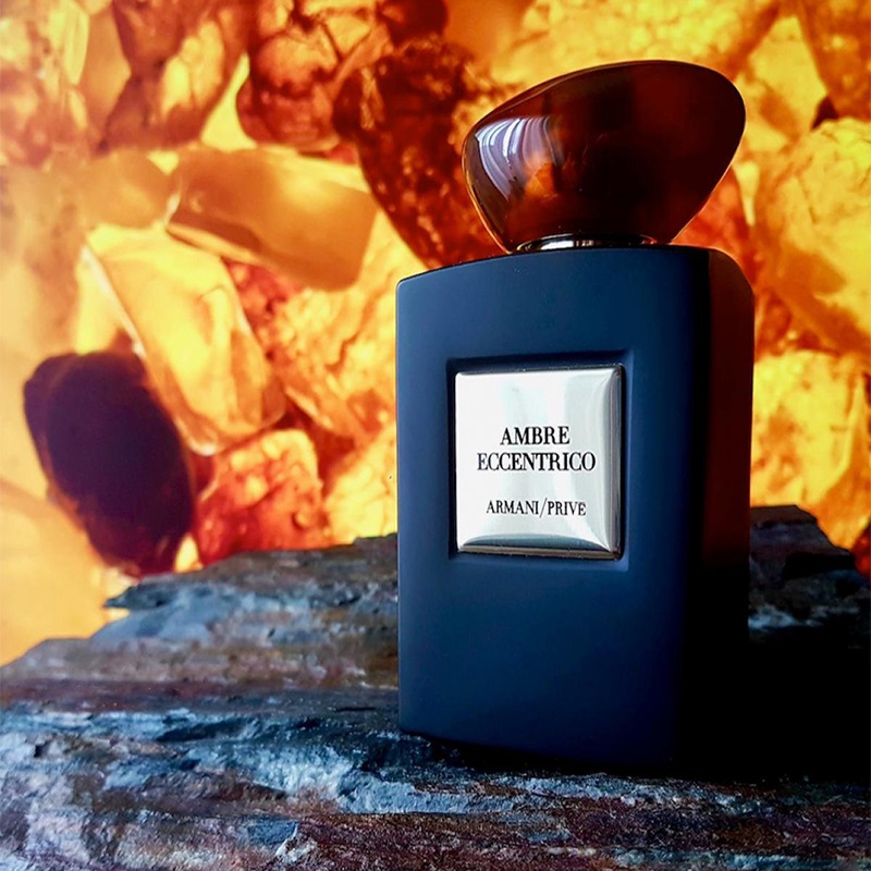 Ambre Eccentrico Eau de Parfum for Women and Men perfume