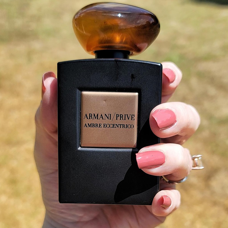 アルマーニ プリヴェ Ambre Eccentrico 50ml 未使用 アルマーニ プリヴェ Ambre Eccentrico 50ml 未使用 - メルカリ