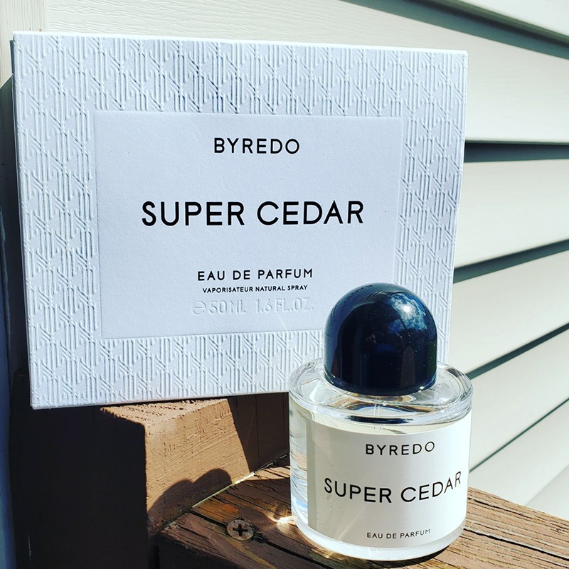 Super Cedar Eau de Parfum Women and Men Byredo perfume