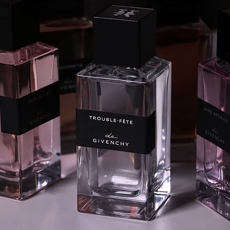 Givenchy de Givenchy Sans Artifice Eau de newest Parfum