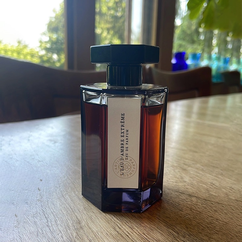LEau D Ambre Extreme Eau de Parfum for Women and Men L Artisan