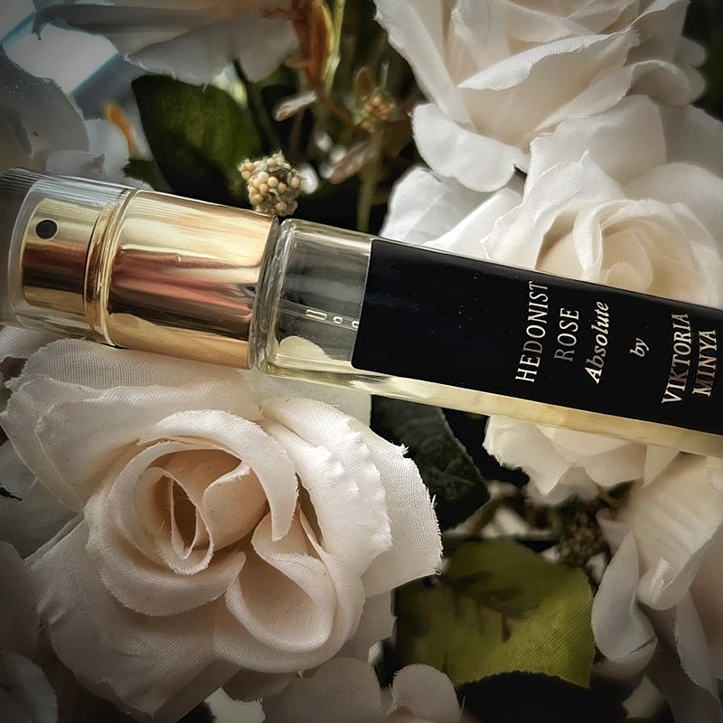 Hedonist Rose Absolute Eau de Parfum for Women and Men Viktoria