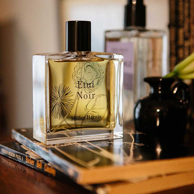 Etui Noir Eau de Parfum for Women and Men Miller Harris perfume
