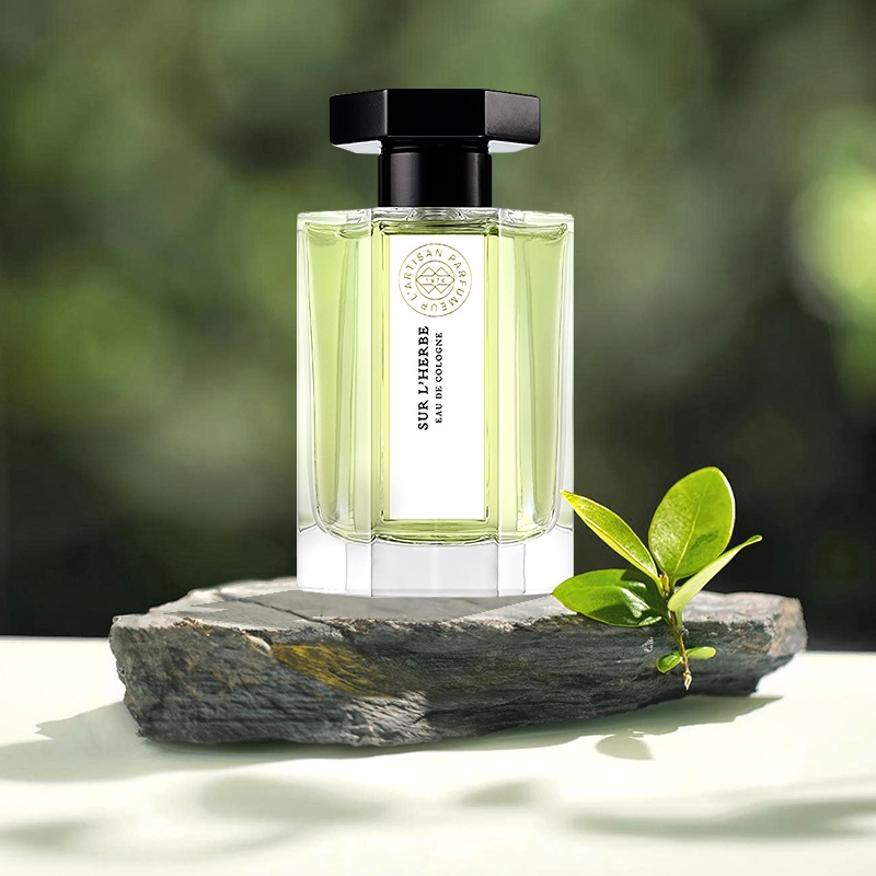 ☆L'ARTISAN PARFUMEUR☆ SUR L'HERBE Sur L Herbe Eau de Cologne for