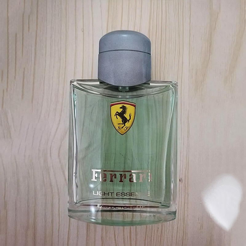 香水(男性用) Ferrari Light Essence 75ml Ferrari Scuderia Light Essence Bright Cologne – Fragrance Outlet