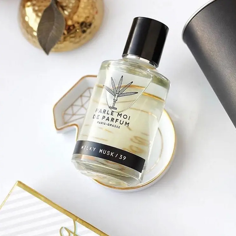 Milky Musk 39 Eau de Parfum Women and Men Parle Moi De Parfum